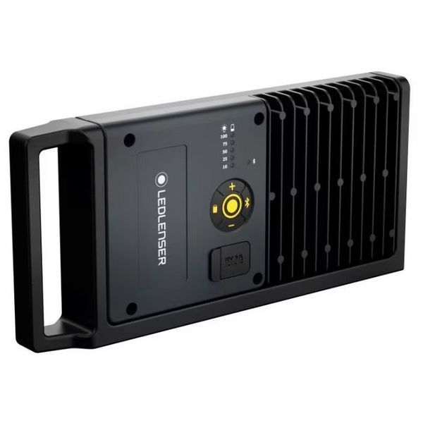 Ліхтар-прожектор LedLenser IF8R з функцією Powerbank и Bluetooth-керуванням, заряджається, 4500/2000/400 3299 фото. Найкращі ціни!
